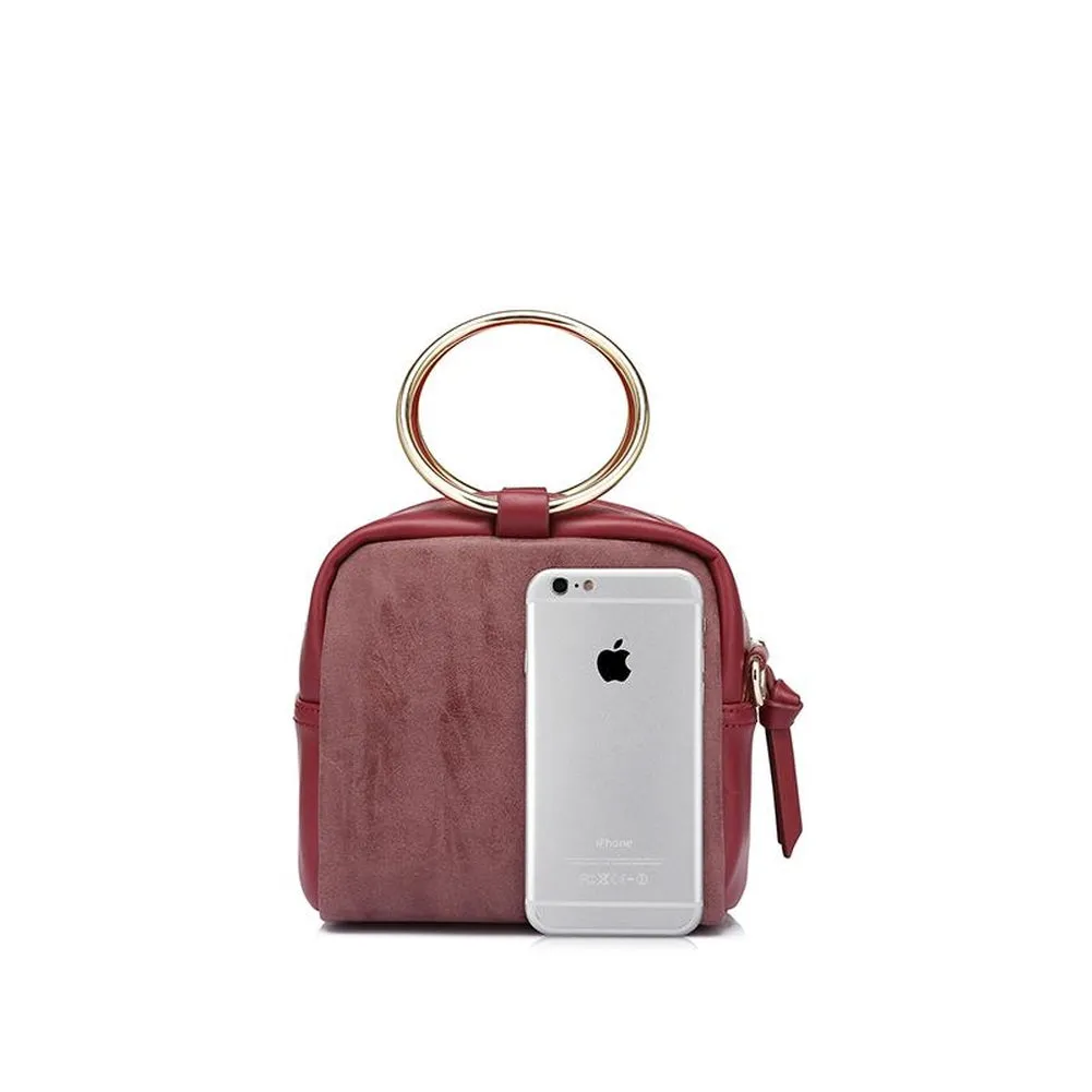 <bold>Messenger  / Shoulder Bag  <br>Vegan-Leather